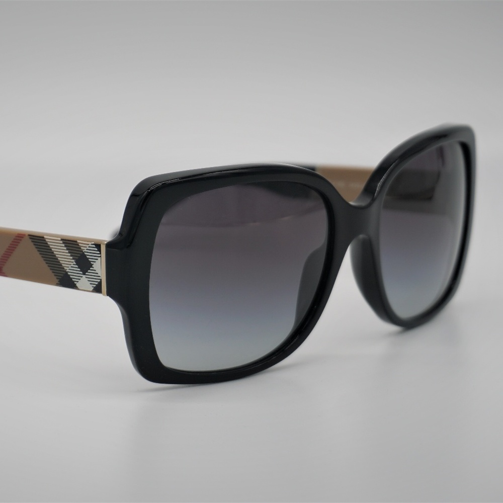 Burberry Women's Sunglasses Black, Gray Gradient